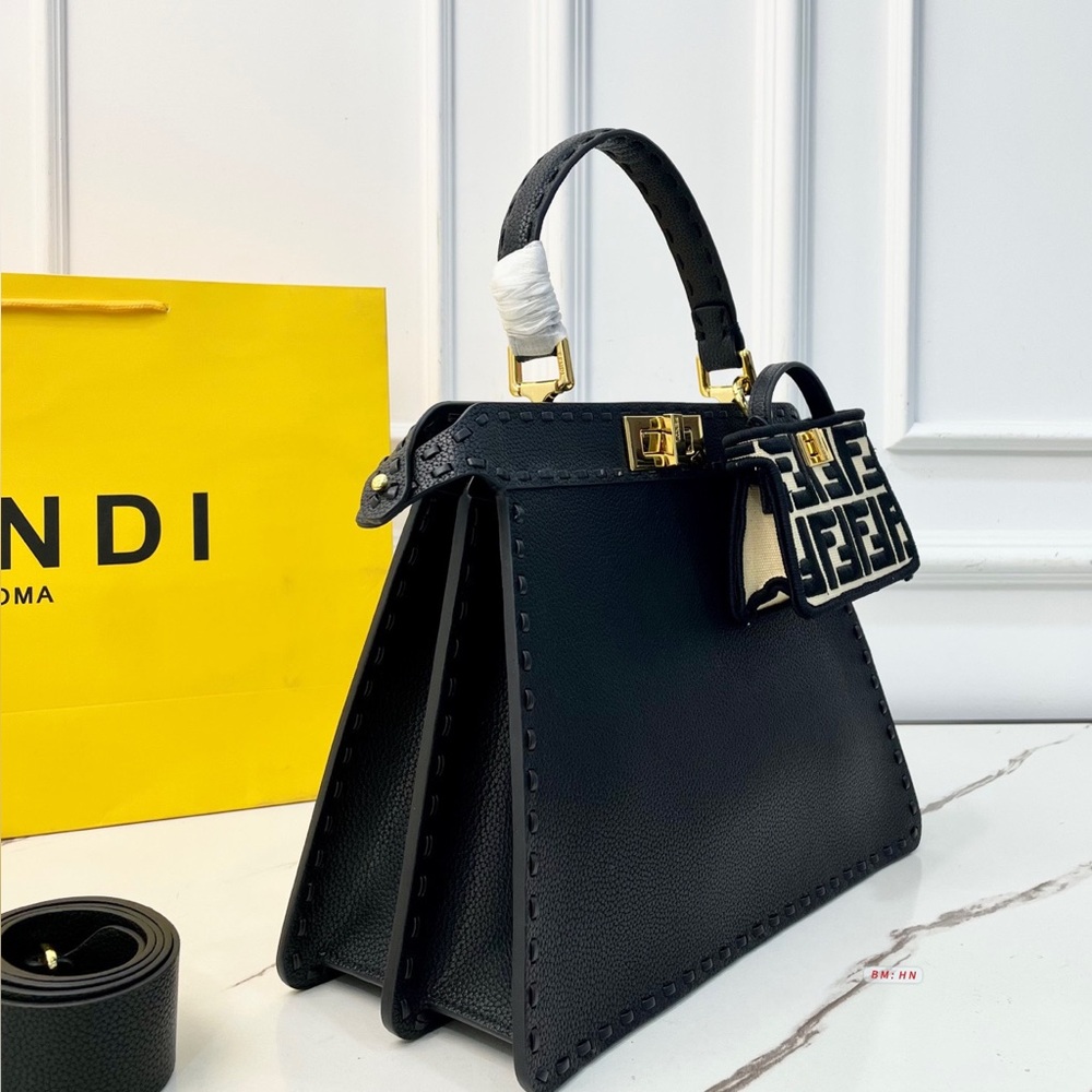 Fendi Bag - Picture 3 of 8